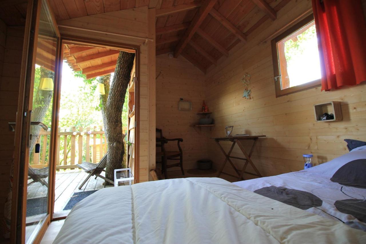 Bed and Breakfast Nuits Perchees A Laroque Saint-Antoine-de-Breuilh Zewnętrze zdjęcie