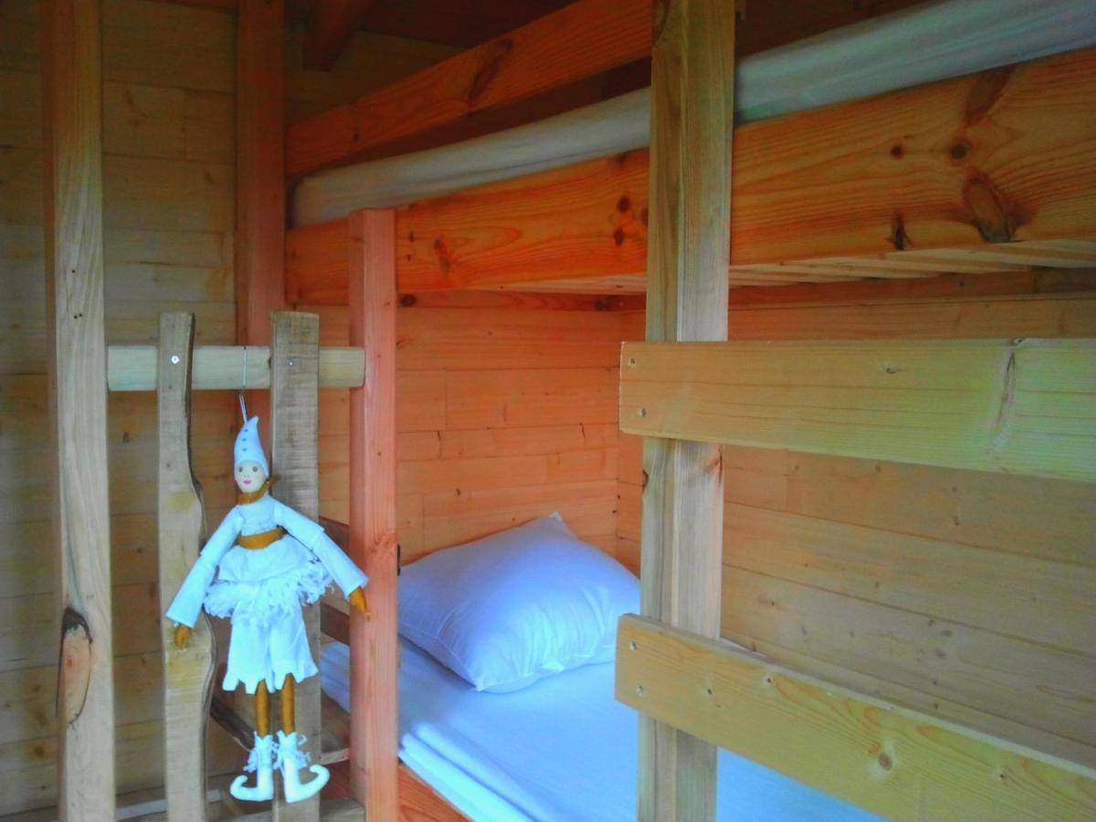 Bed and Breakfast Nuits Perchees A Laroque Saint-Antoine-de-Breuilh Zewnętrze zdjęcie